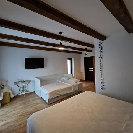 Cabana Din Padure